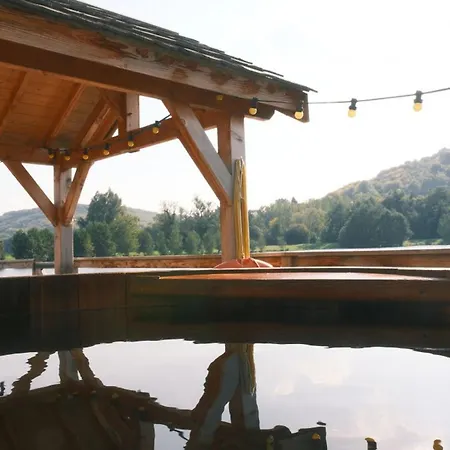 Flottante Avec Terrasse Pour 4 Pers. A - Api-1-52-1739 *