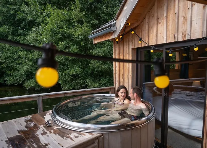 Flottante Avec Terrasse Pour 4 Pers. A - Api-1-52-1739 Campsite *