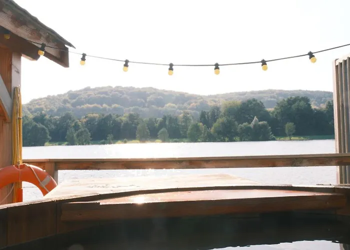 Flottante Avec Terrasse Pour 4 Pers. A - Api-1-52-1739 Beauchamps (Somme)