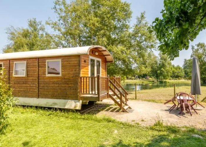 Flottante Avec Terrasse Pour 4 Pers. A - Api-1-52-1739 *